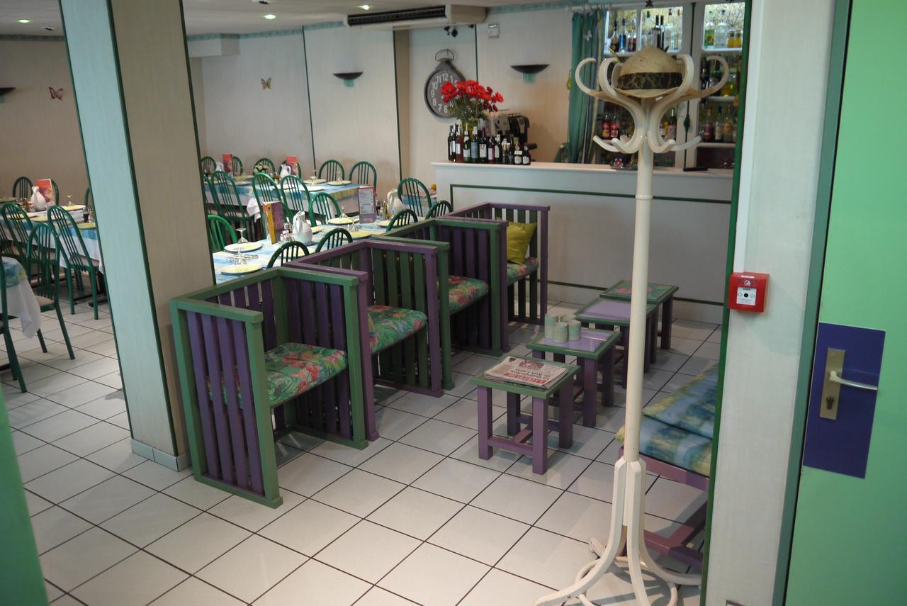 לורדה Hotel Saint-Charles מראה חיצוני תמונה